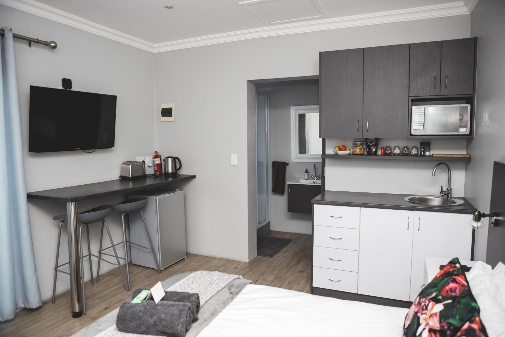 Wanderlust Private Studio Apartment Лангебан Екстериор снимка