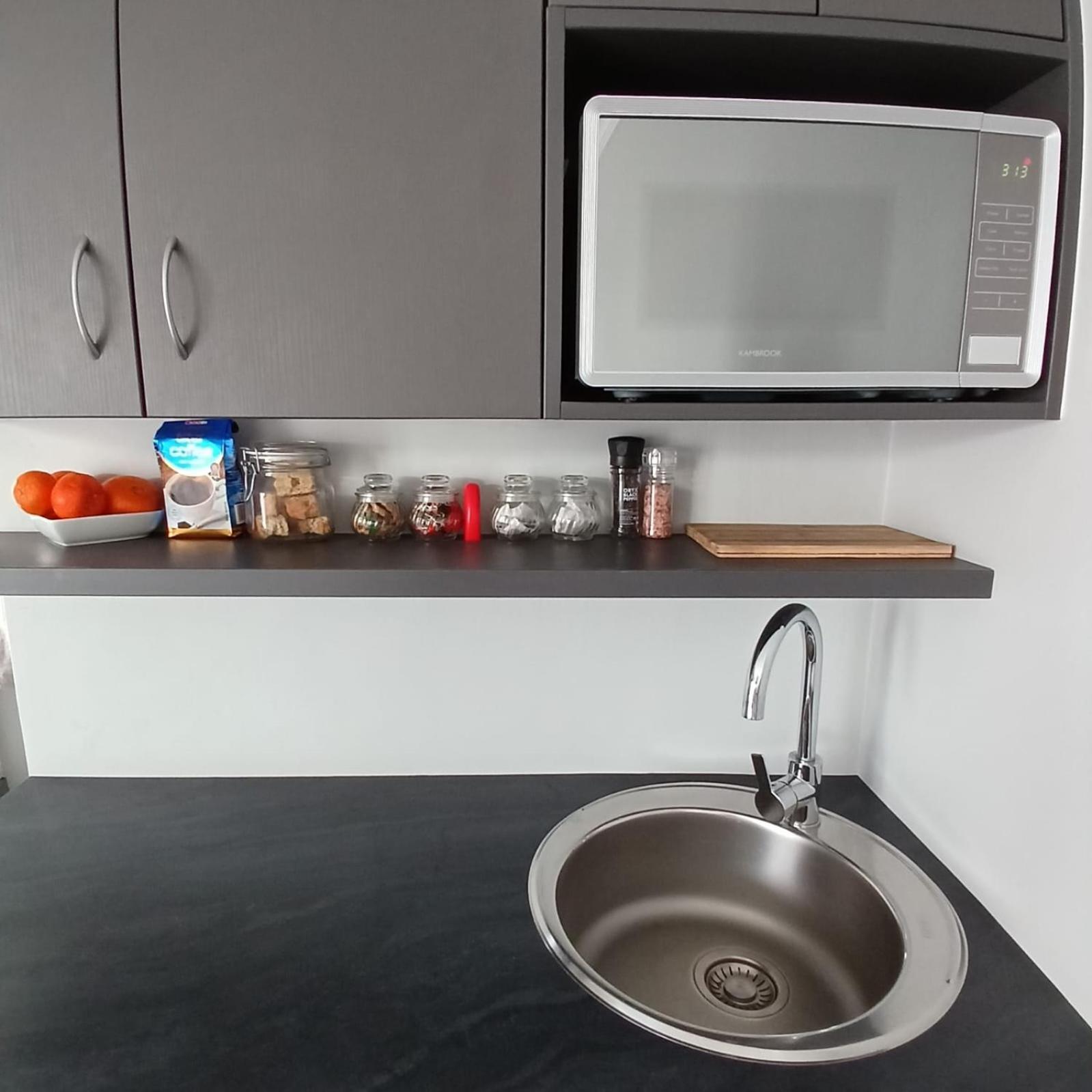 Wanderlust Private Studio Apartment Лангебан Екстериор снимка